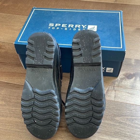 Skerry Top-side Duck Shoe - Picture 6 of 7